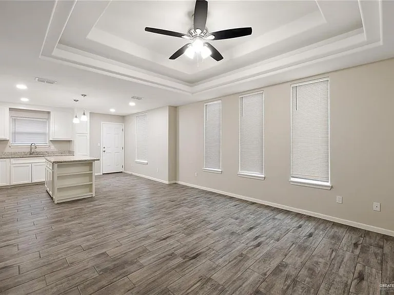 3412 Sahara Dr #3 — Photo 6