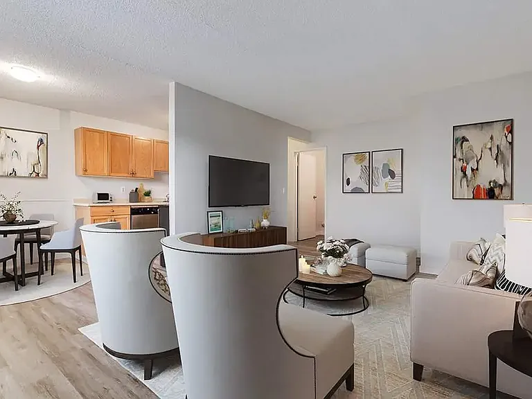 69 Kleisinger Cres #7 — Photo 2
