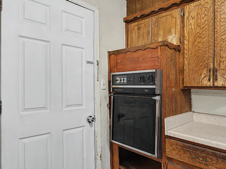 1301 Amhurst Ave — Photo 17