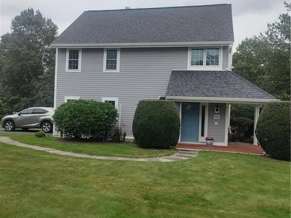 510 Corey Ln, Middletown, RI 02842