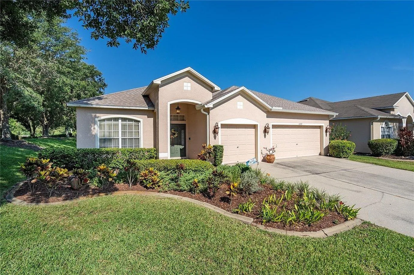 4 bed, 2262 sqft, $2,800 — Photo 1