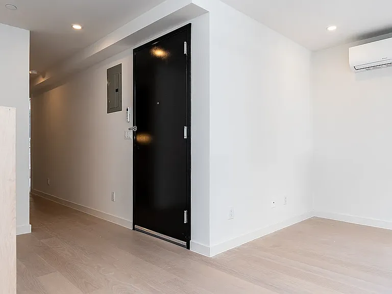157 Havemeyer St #1 — Photo 6
