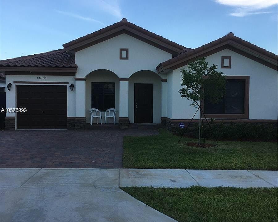 2nd image of 11850 SW 228th St