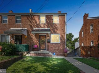 707 Hilltop Ter SE, Washington, DC