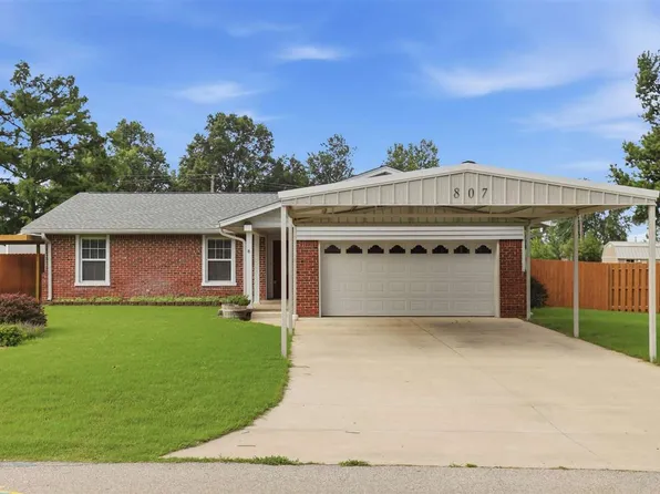 807 W 15th St, Newkirk, OK 74647
