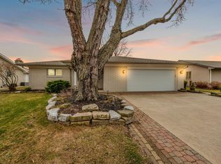 7275 Riverside Dr, Algonac, MI 48001