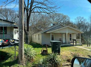214 Cherokee St, Florence, AL 35630