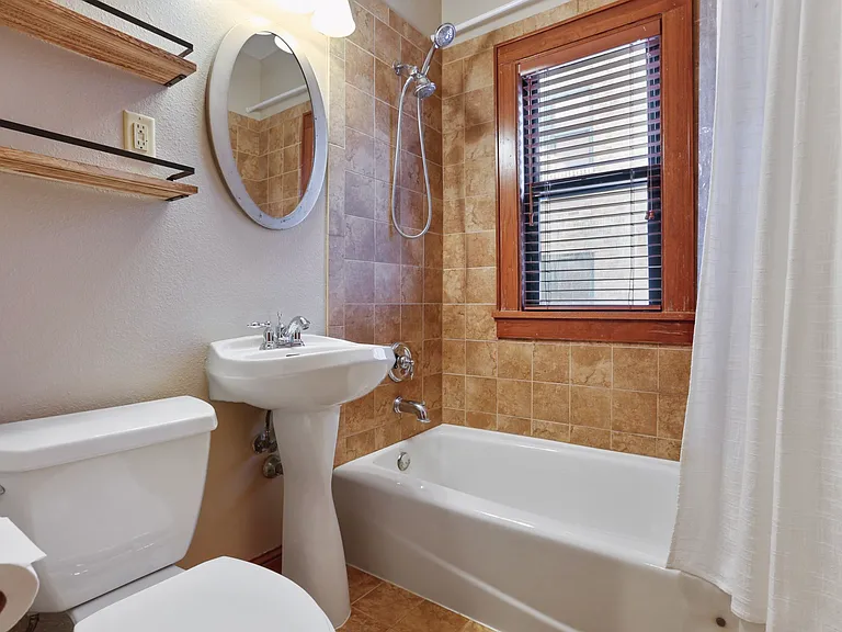 4221 Nicollet Ave #102 — Photo 12