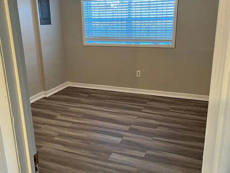 927 Chinchona Dr — Photo 13