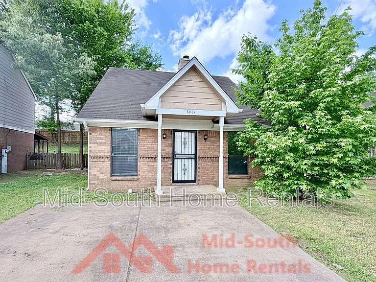 6001 Cedarcrest Ct — Photo 2