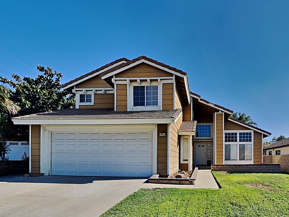 1st image of 13468 Chrystal Ct