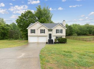 5430 Wg Robinson Rd, Gainesville, GA 30506