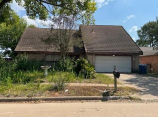 7914 Sunnyvale Forest Dr, Houston, TX 77088