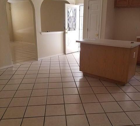 5th image of 3477 Yellow Rose St