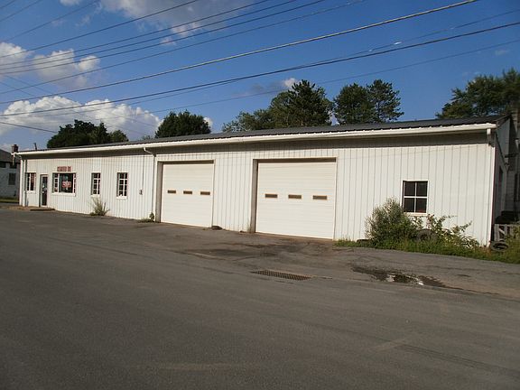 2nd image of 102 W 2nd Ave