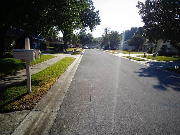3rd image of 7563 Gunstock Dr