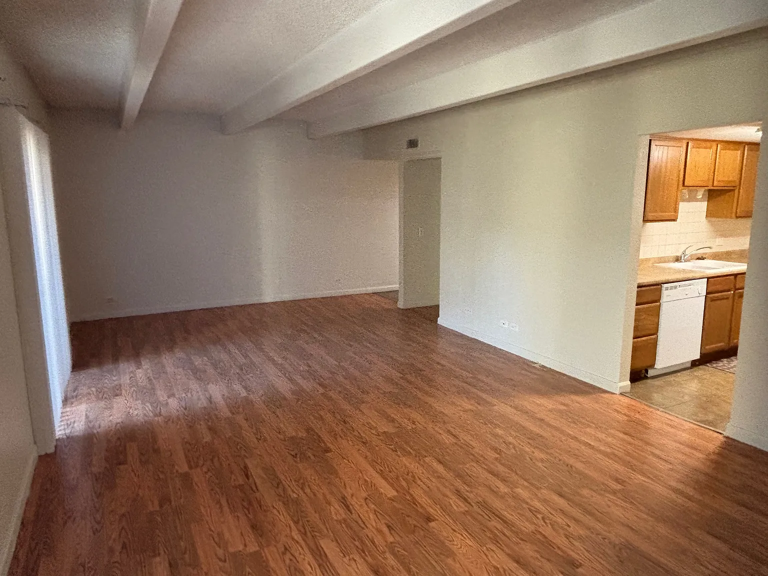 2 bed, 1138 sqft, $1,650 — Photo 3