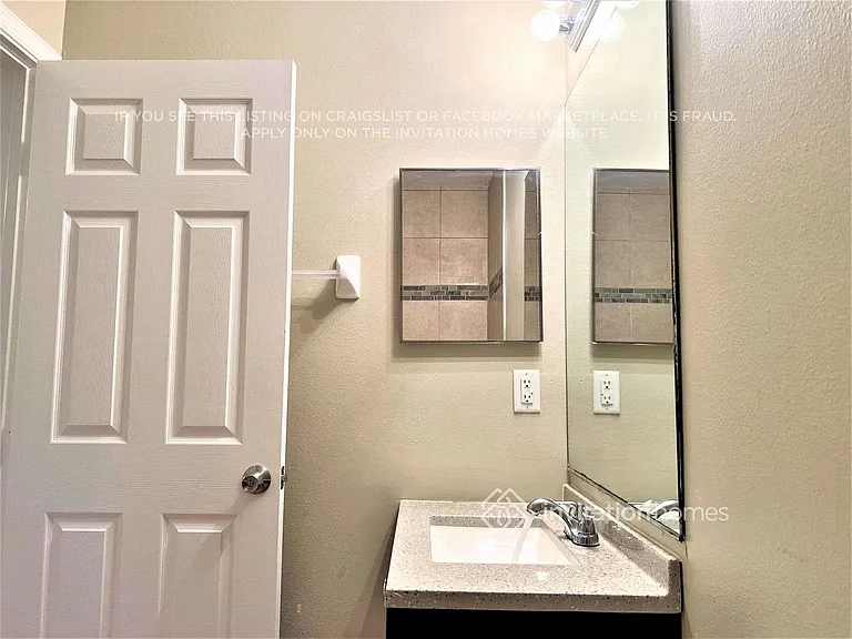 1618 SW Morelia Ln — Photo 15