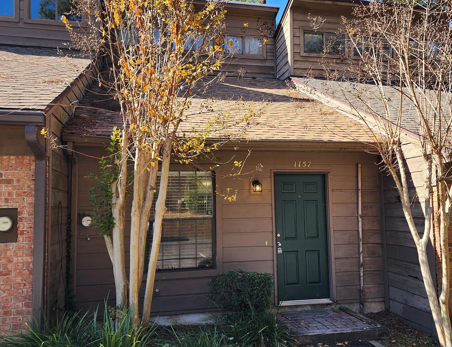 2 bed, 928 sqft, $1,400 — Photo 1