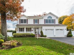 1315 7th St, West Babylon, NY