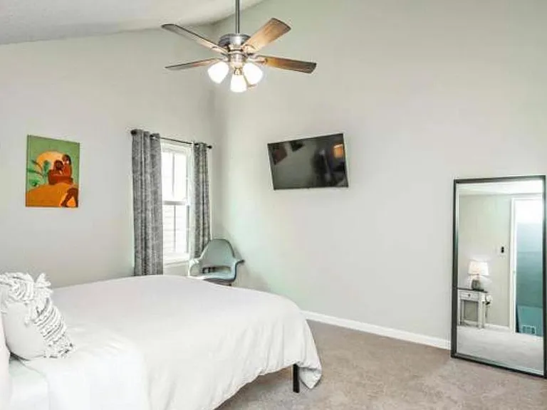 6904 Mary Caroline Cir #J — Photo 27