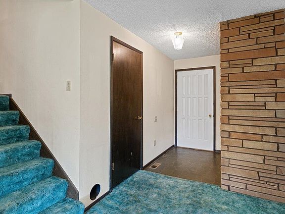 5th image of 17708 E Alki Ave