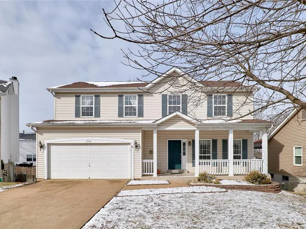 1520 Hawkins Corners Dr, Fenton, MO 63026