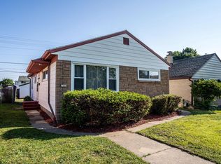 1934 W Congress St, Milwaukee, WI 53209