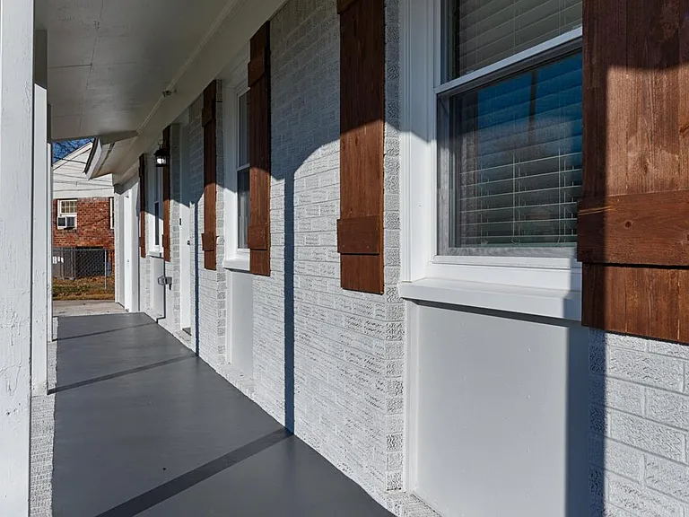 3903 Telstar Cir SW — Photo 3