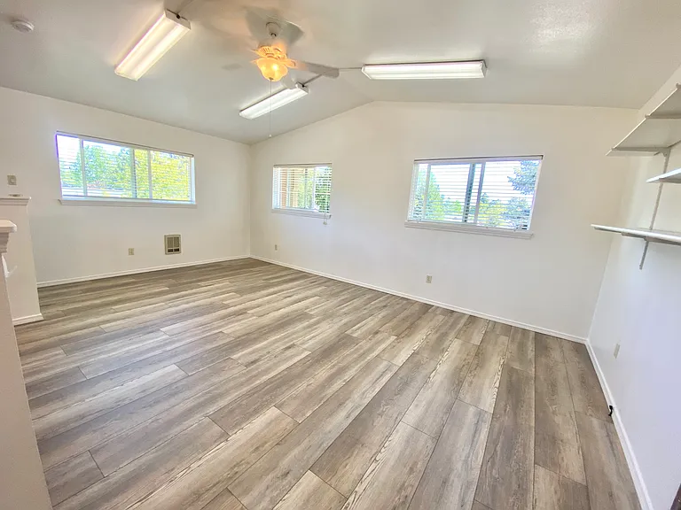 61141 Cabin Ct — Photo 2