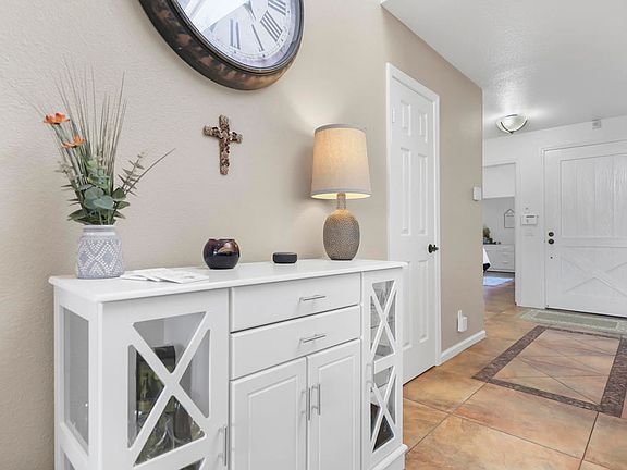 5th image of 117 Bouquet Canyon Dr
