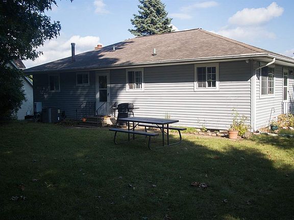 2nd image of 477 Skyline Dr