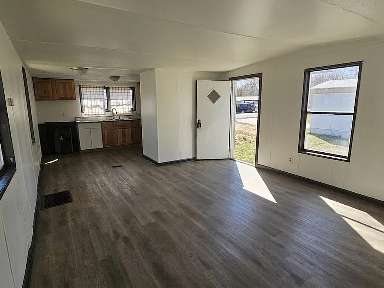 Swan Lake - Rent to Own — Photo 46