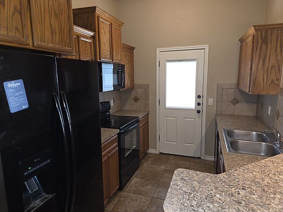 4th image of 607 Paseo Del Plata #B