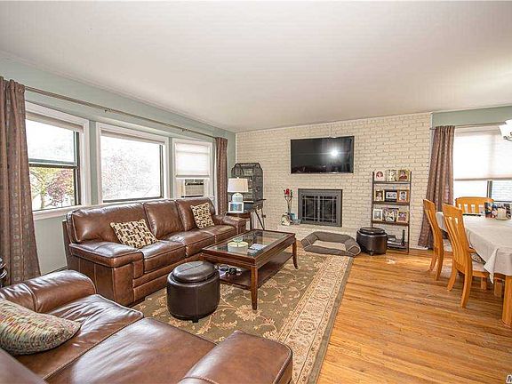2nd image of 34 Oakley Pl