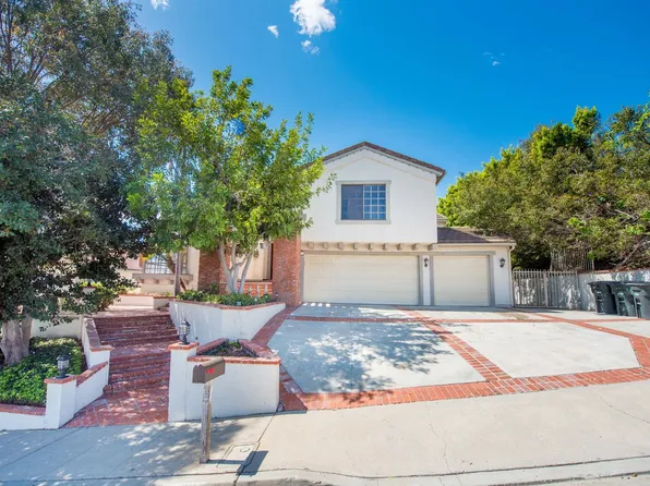 2274 N Rockridge Pl, Orange, CA 92867
