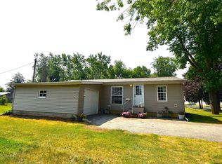 1004 N Market St, Winamac, IN