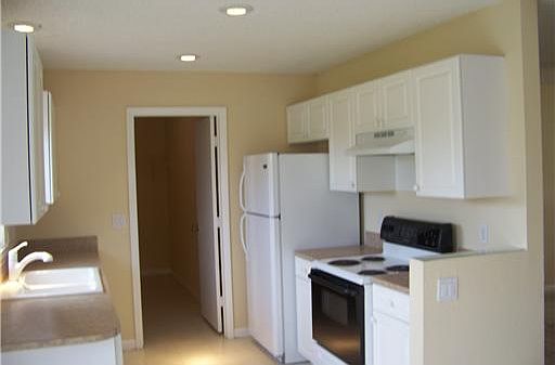 4th image of 1171 SW Midland Ln