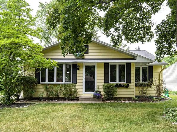 7173 North Navajo AVENUE, Glendale, WI 53217