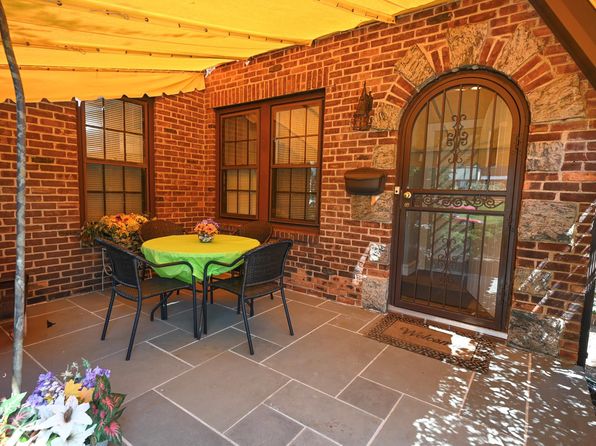 186 Brixton Road S, Garden City South, NY 11530