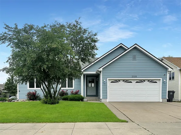 2320 Riverwoods Ave, Des Moines, IA 50320