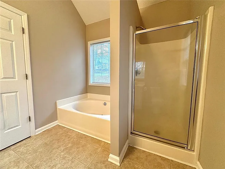7080 Shady Oak Ln — Photo 13