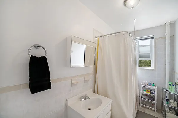 Sold by NextDoor Realty | media 14