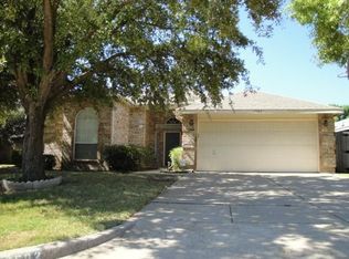 5502 Rolling Green Rd, Arlington, TX 76017