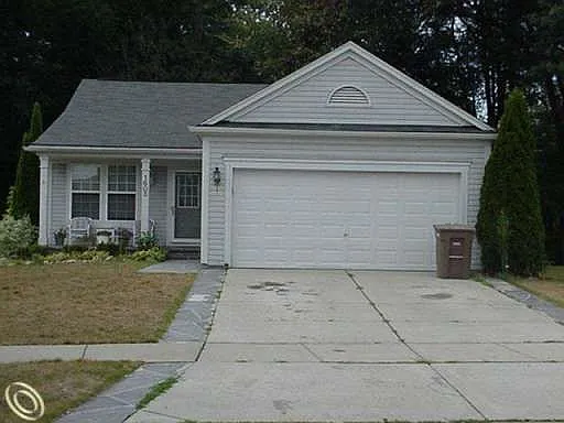 1603 Prairie Dr photo 1