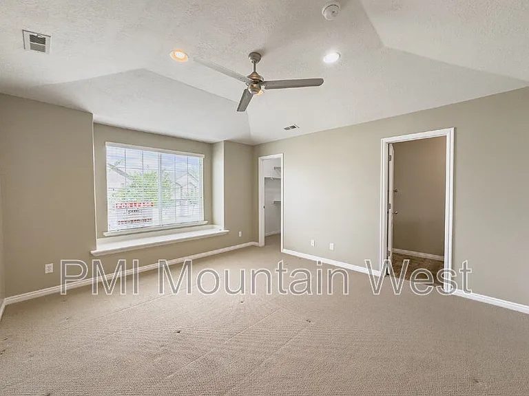 948 Chelsea Ln — Photo 26