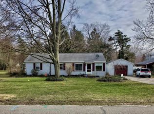 672 Hayes St, Holland, MI 49424
