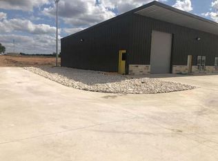 127 Roy Davis Rd, Elgin, TX 78621