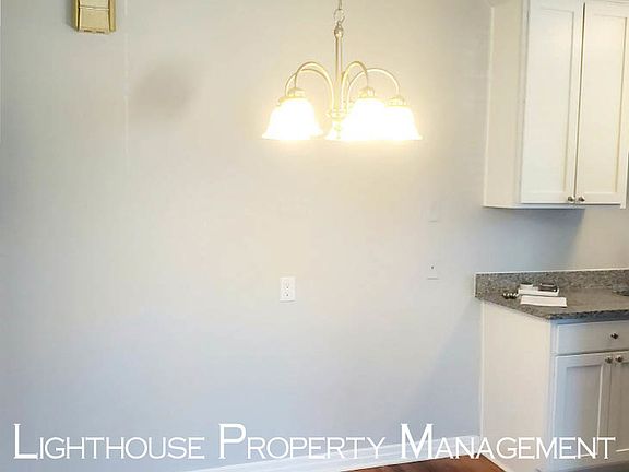 4th image of 1466 Palm Ave APT 2