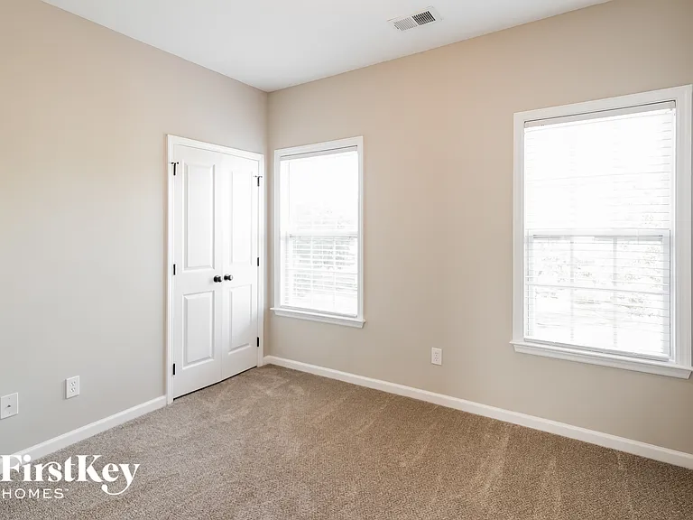 325 Crossandra Ave — Photo 12